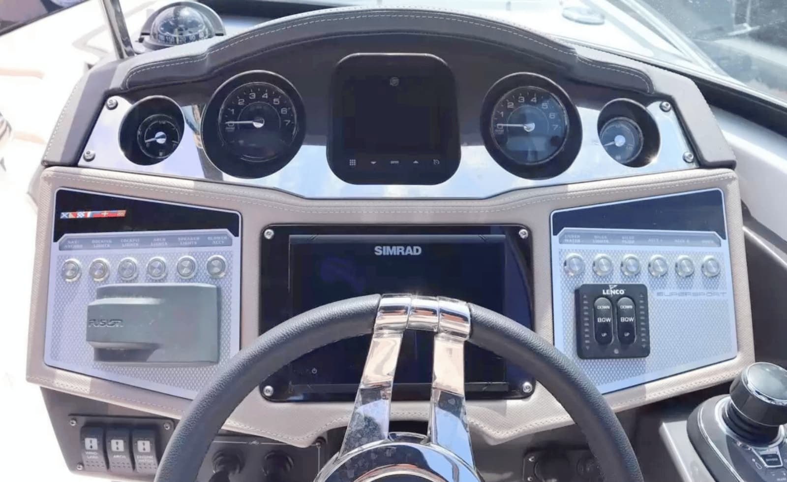 2024 Monterey 305SS - Photo 8