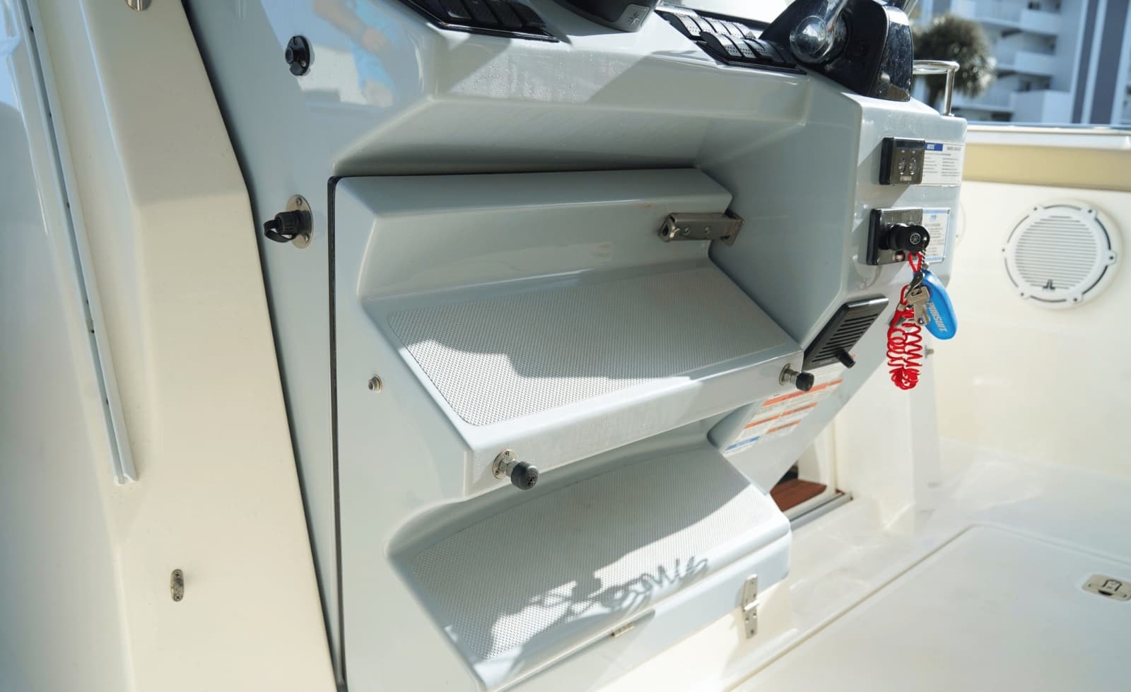 2020 Pursuit S328 - Photo 38