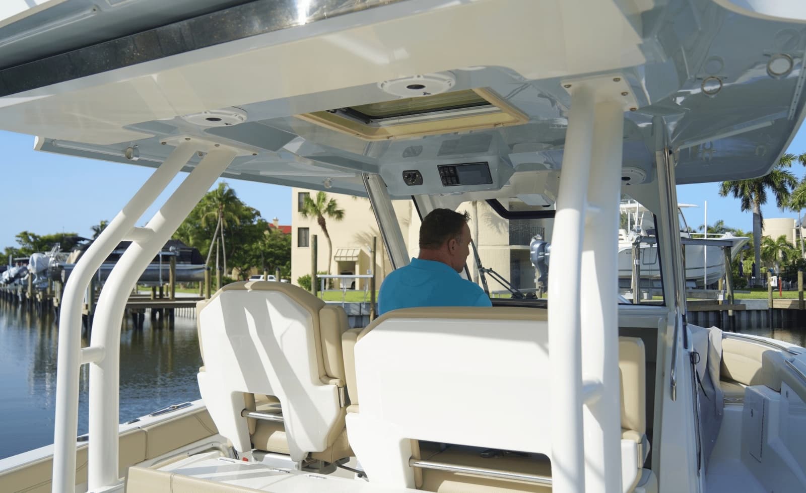 2020 Pursuit S328 - Photo 19