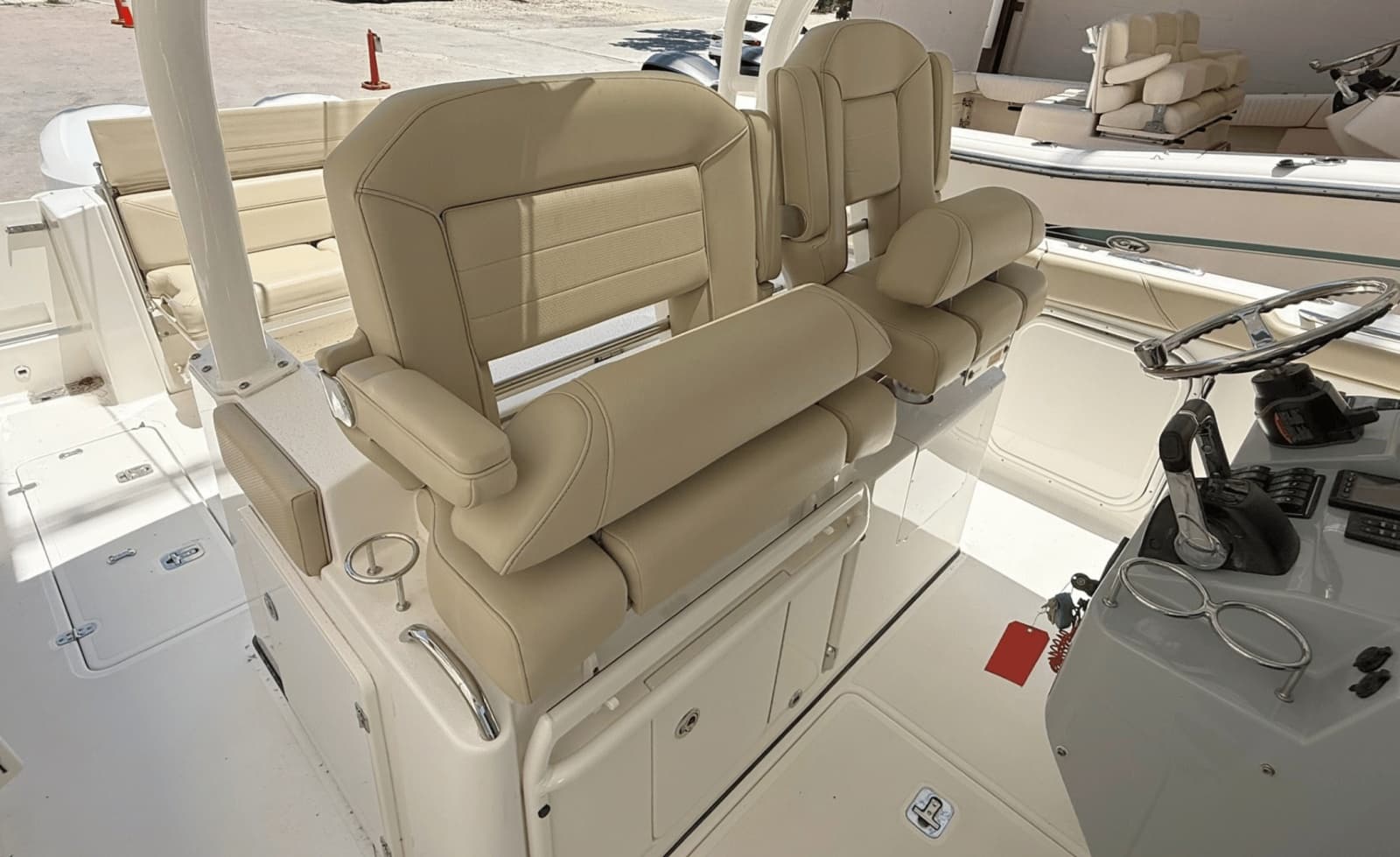2020 Pursuit S328 - Photo 14