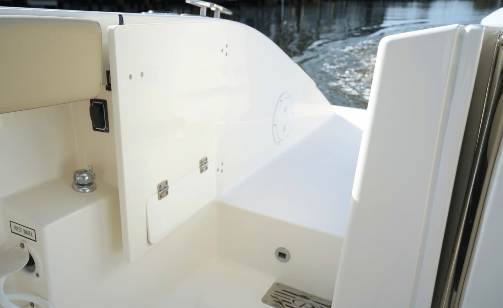 2020 Pursuit S328 - Photo 28