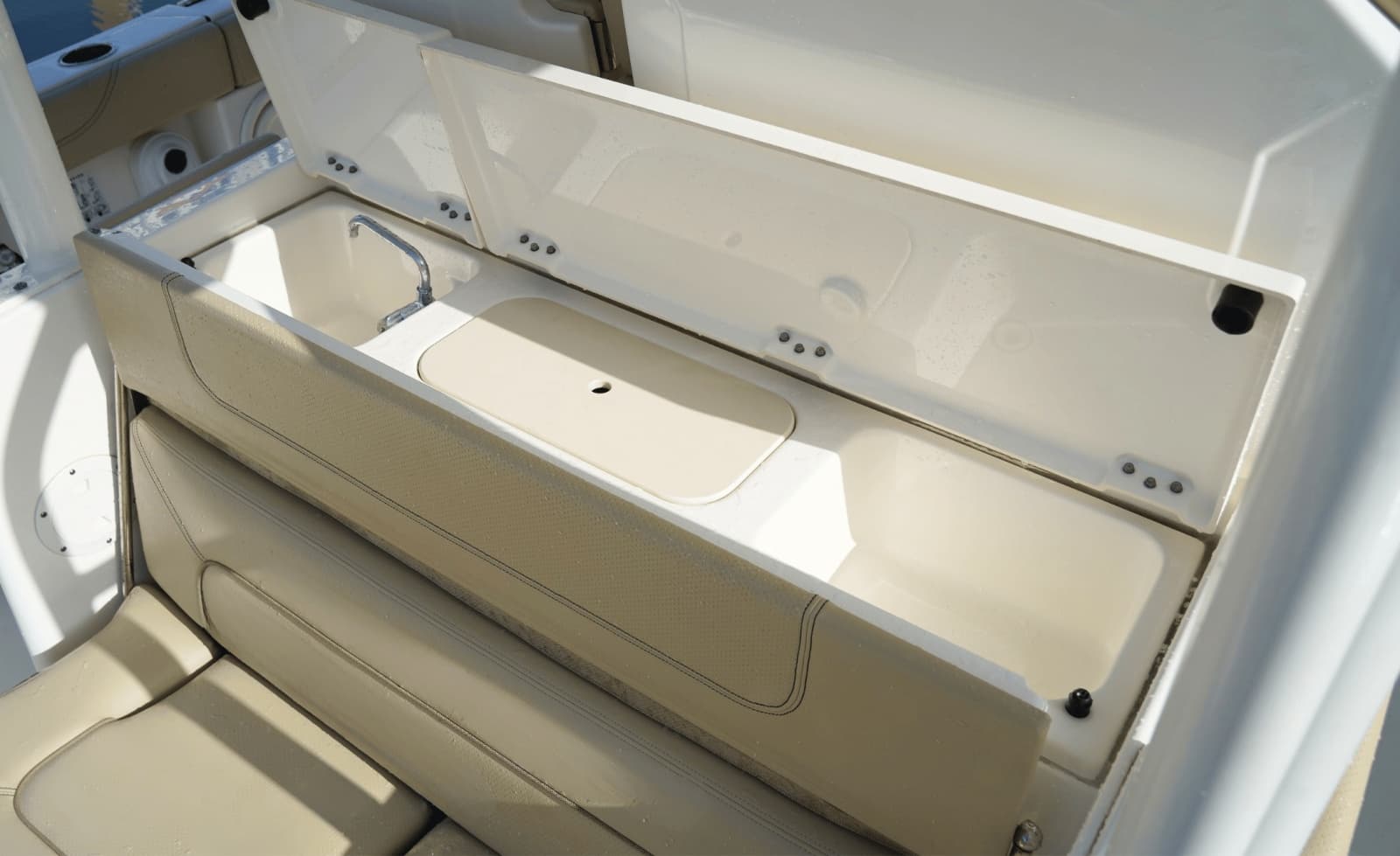2020 Pursuit S328 - Photo 23