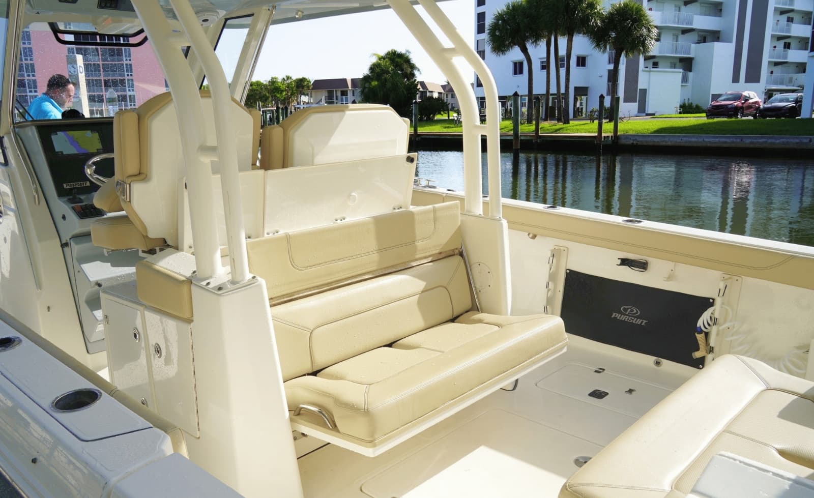 2020 Pursuit S328 - Photo 16