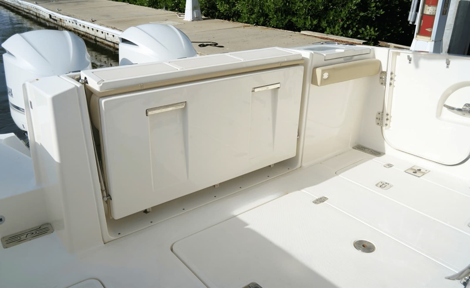 2020 Pursuit S328 - Photo 24