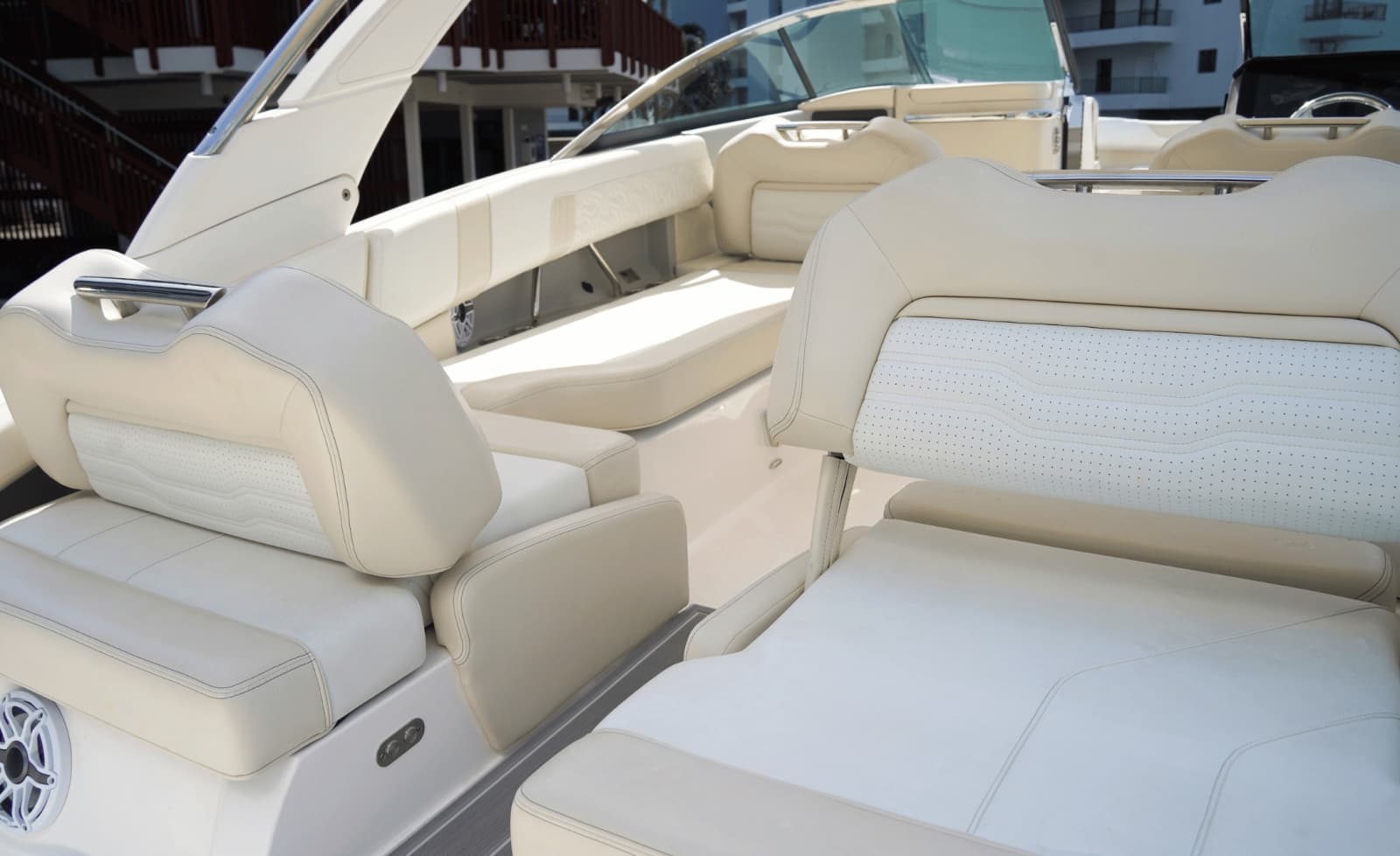2024 Regal LX9 - Photo 29