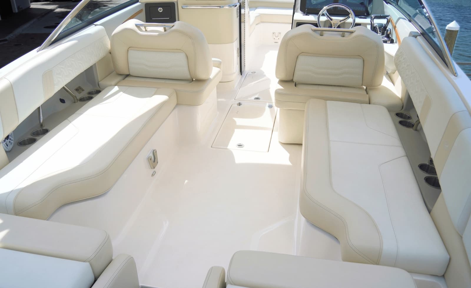 2024 Regal LX9 - Photo 18
