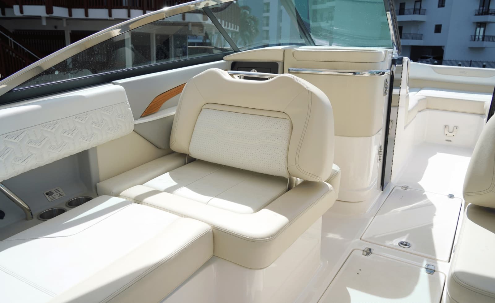 2024 Regal LX9 - Photo 36