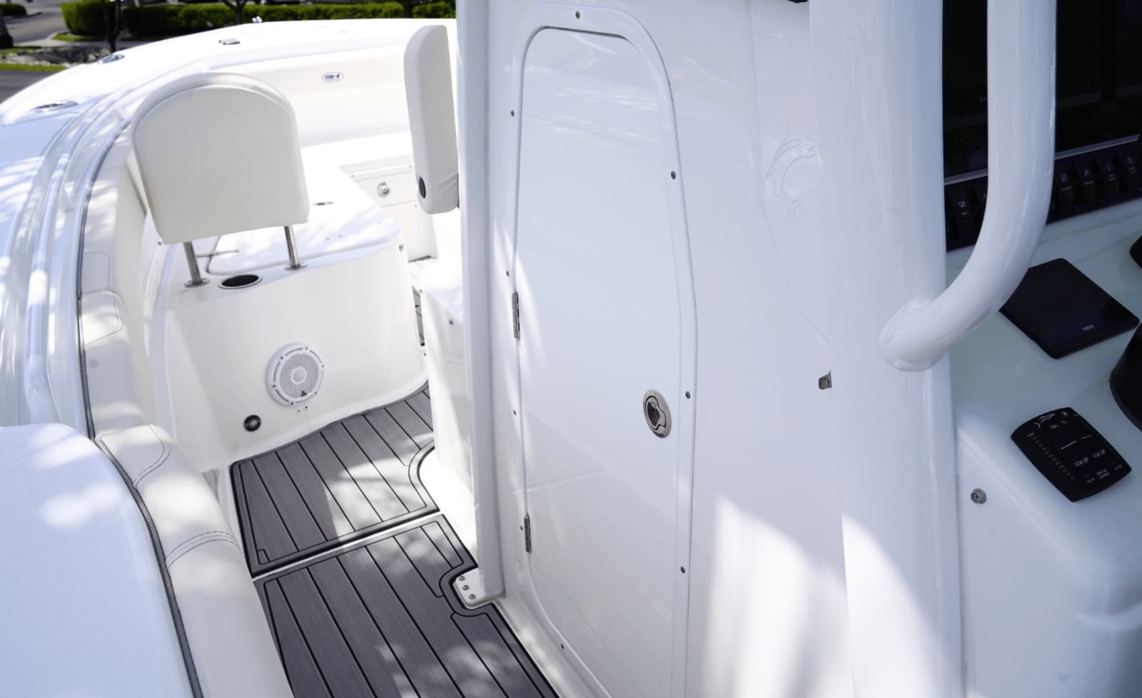2025 Sea Hunt Ultra 305SE - Photo 36