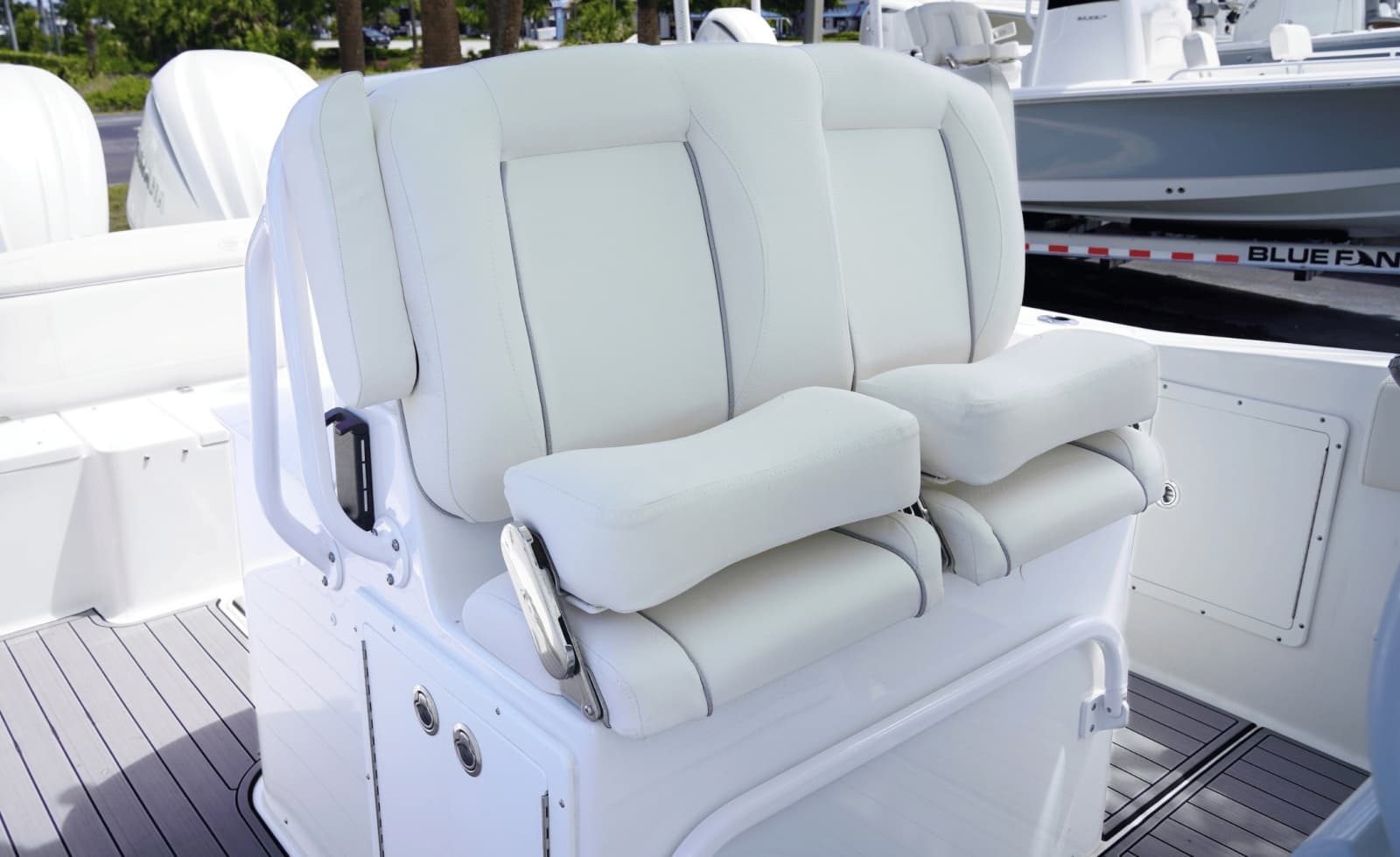2025 Sea Hunt Ultra 305SE - Photo 22
