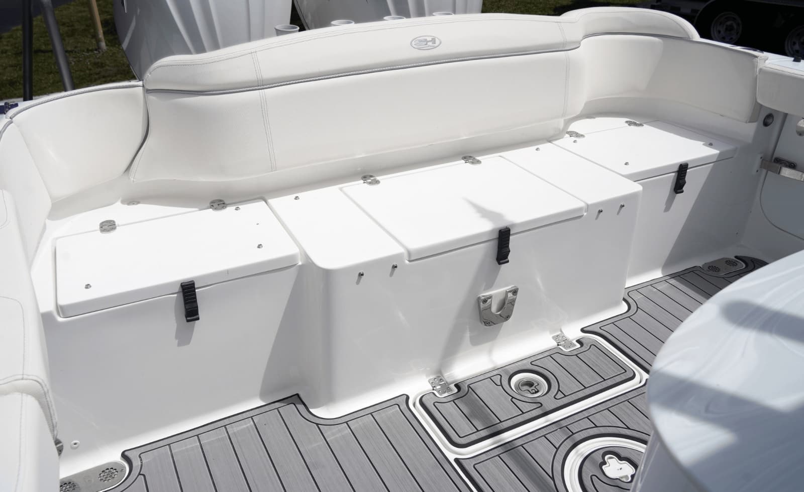 2025 Sea Hunt Ultra 305SE - Photo 9