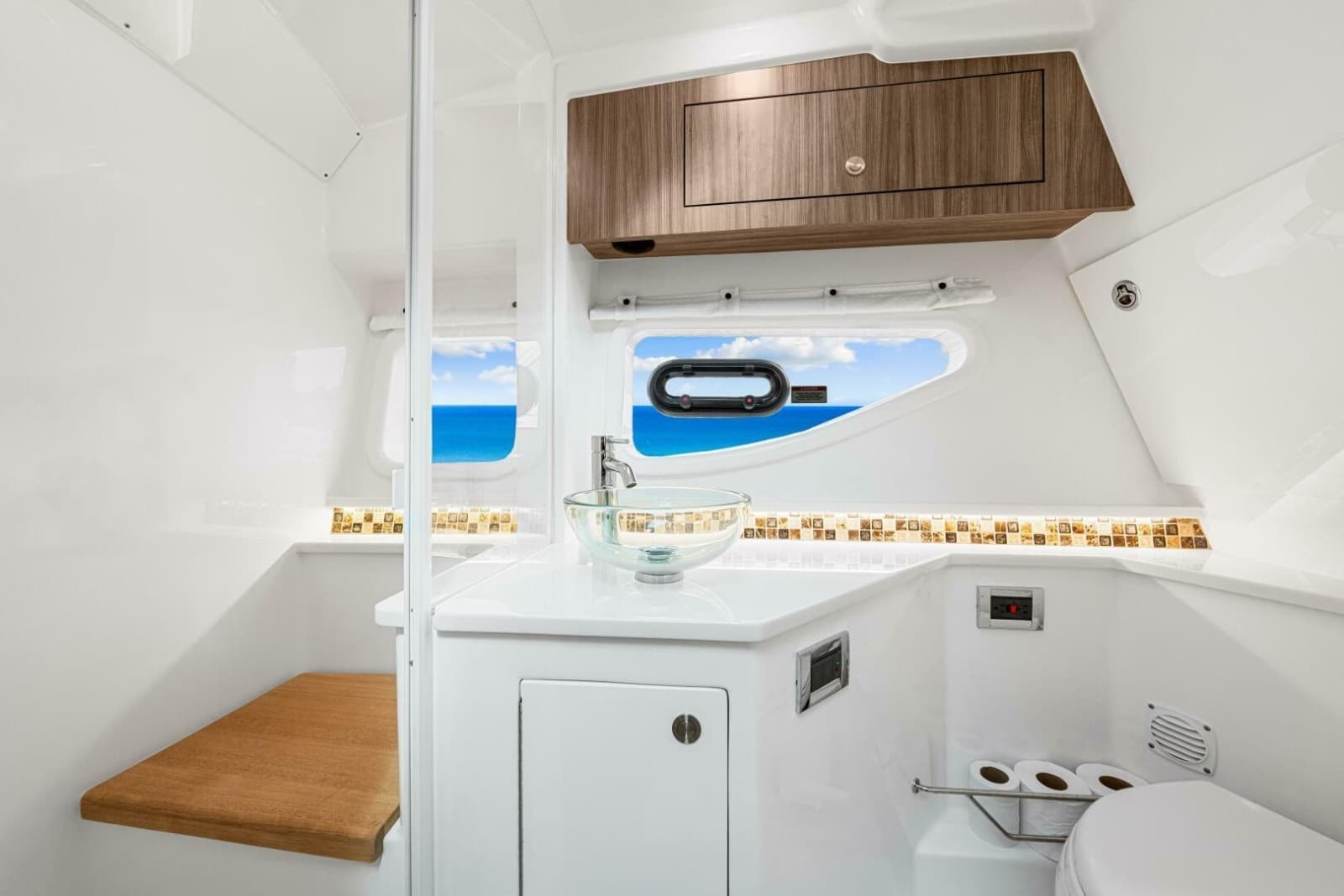 2022 Sea Ray 370 Sundancer - Photo 41