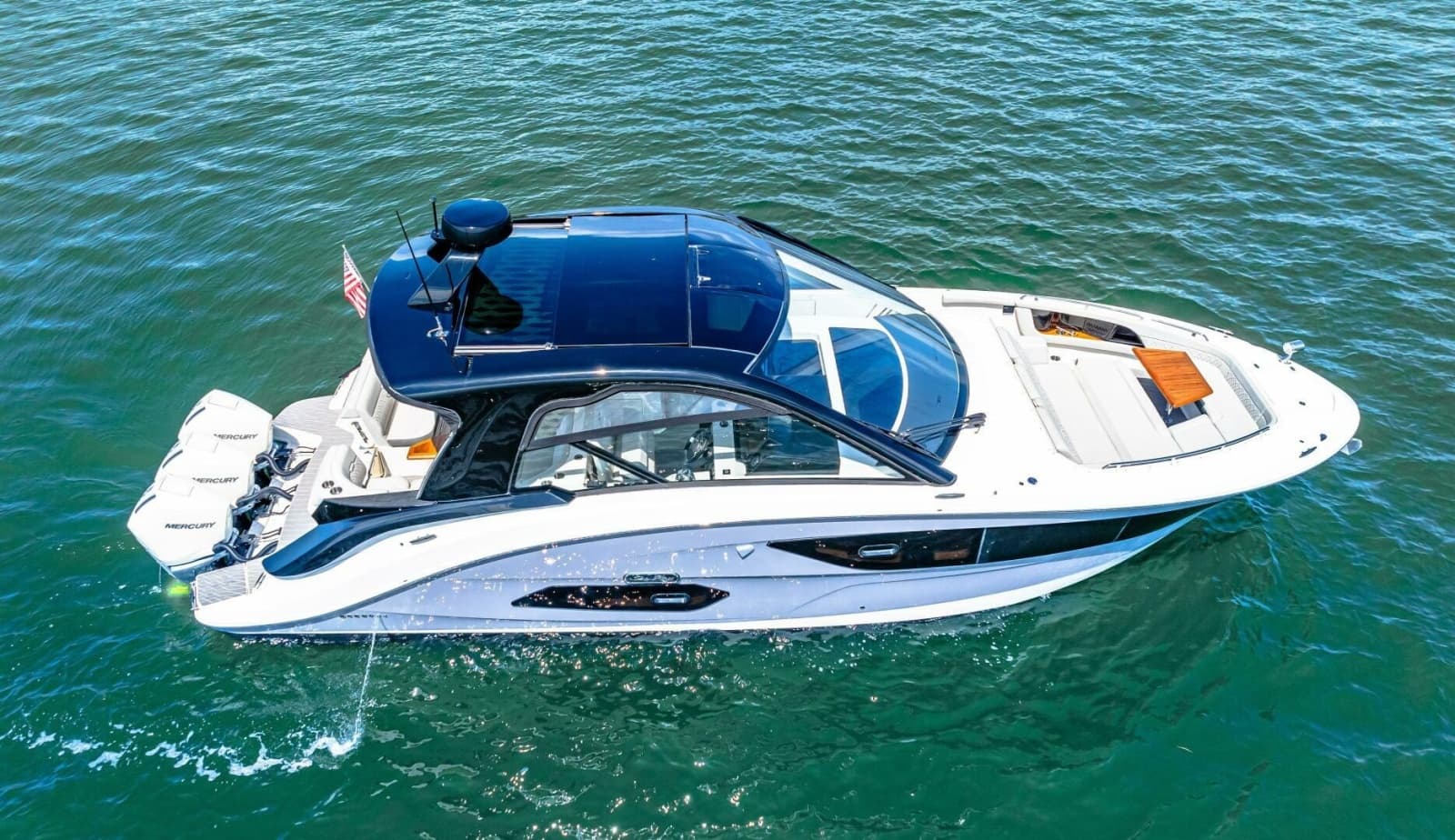 2022 Sea Ray 370 Sundancer - Photo 51