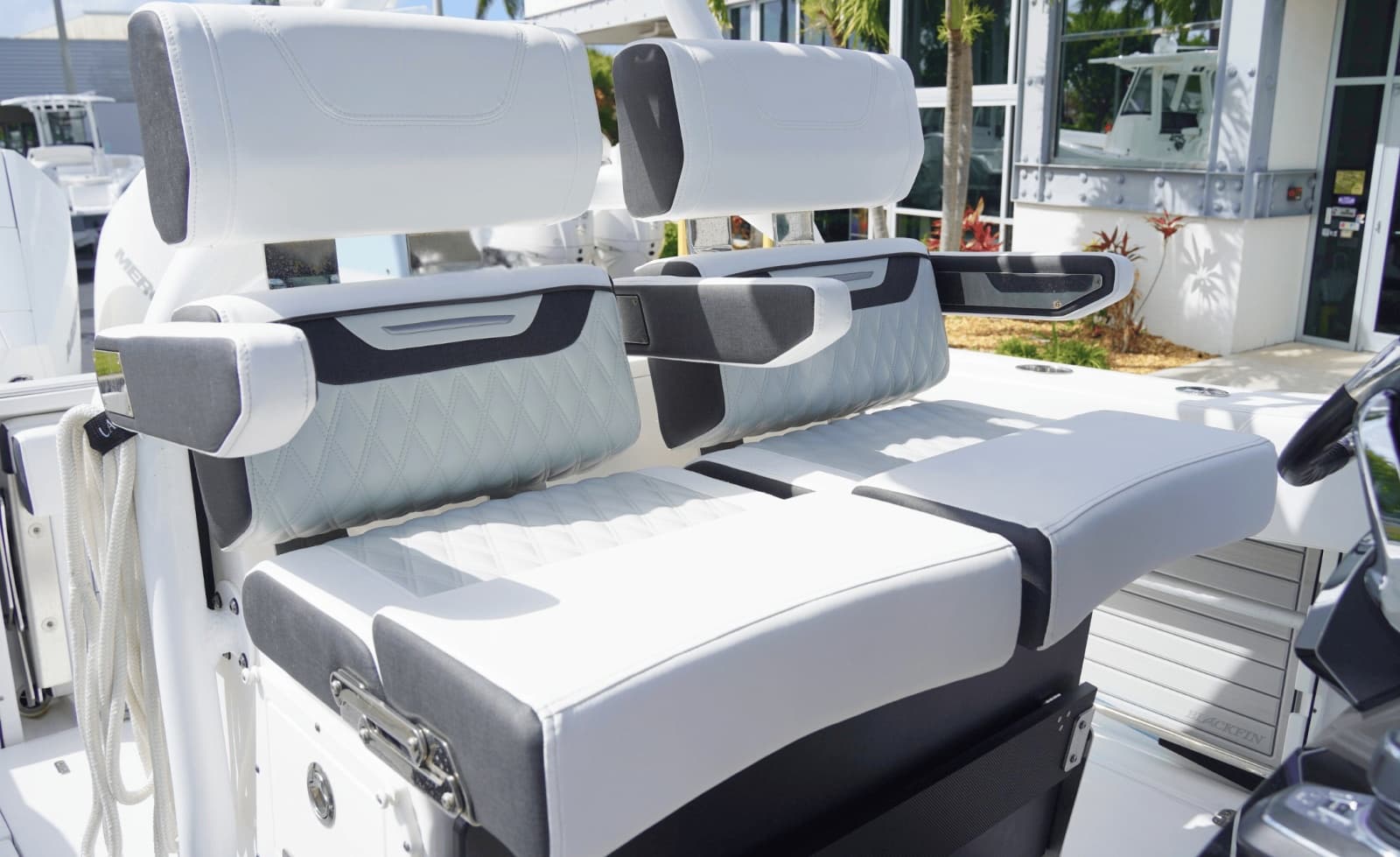 2025 Blackfin 272CC - Photo 17