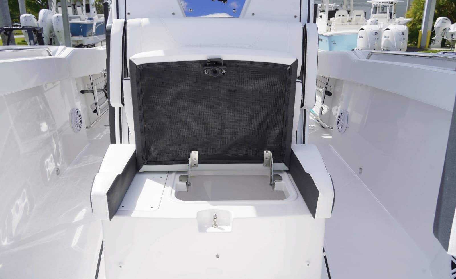 2025 Blackfin 272CC - Photo 40