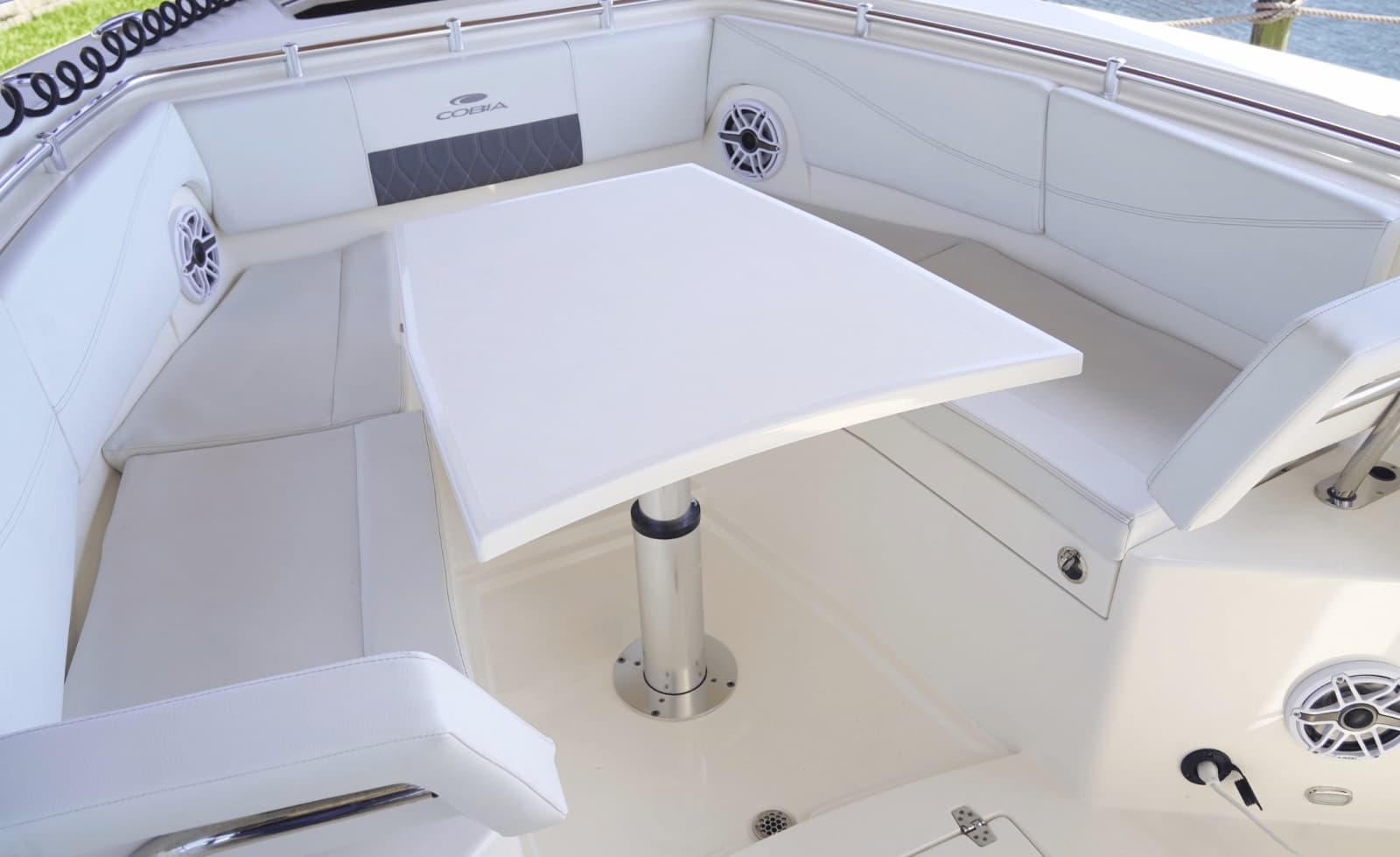 2023 Cobia 320CC - Photo 44
