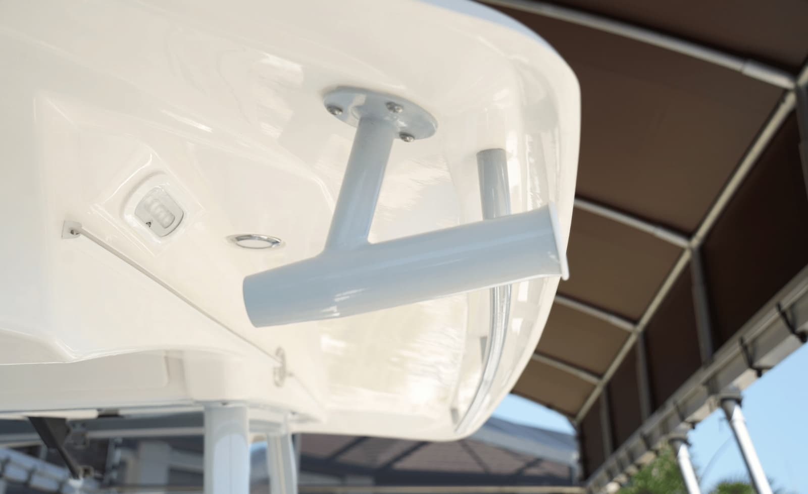 2023 Cobia 320CC - Photo 18