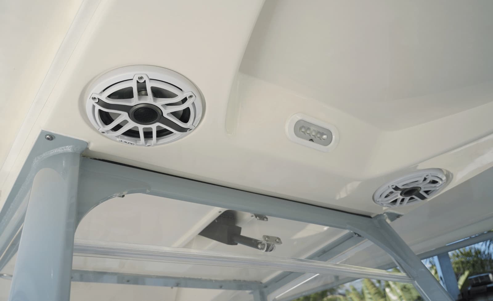 2023 Cobia 320CC - Photo 56
