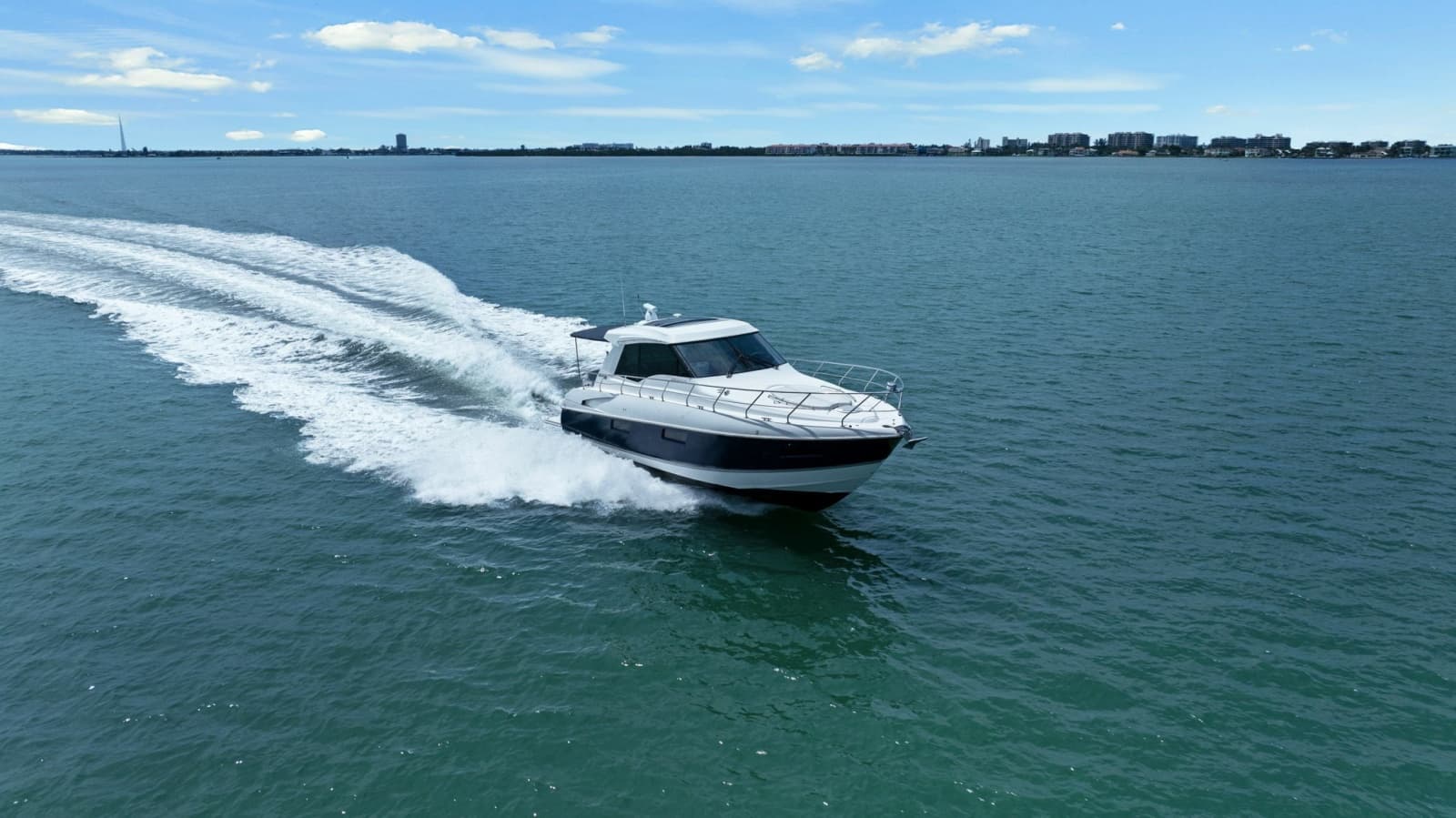 2014 Cruisers Yachts 48 Cantius - Photo 63