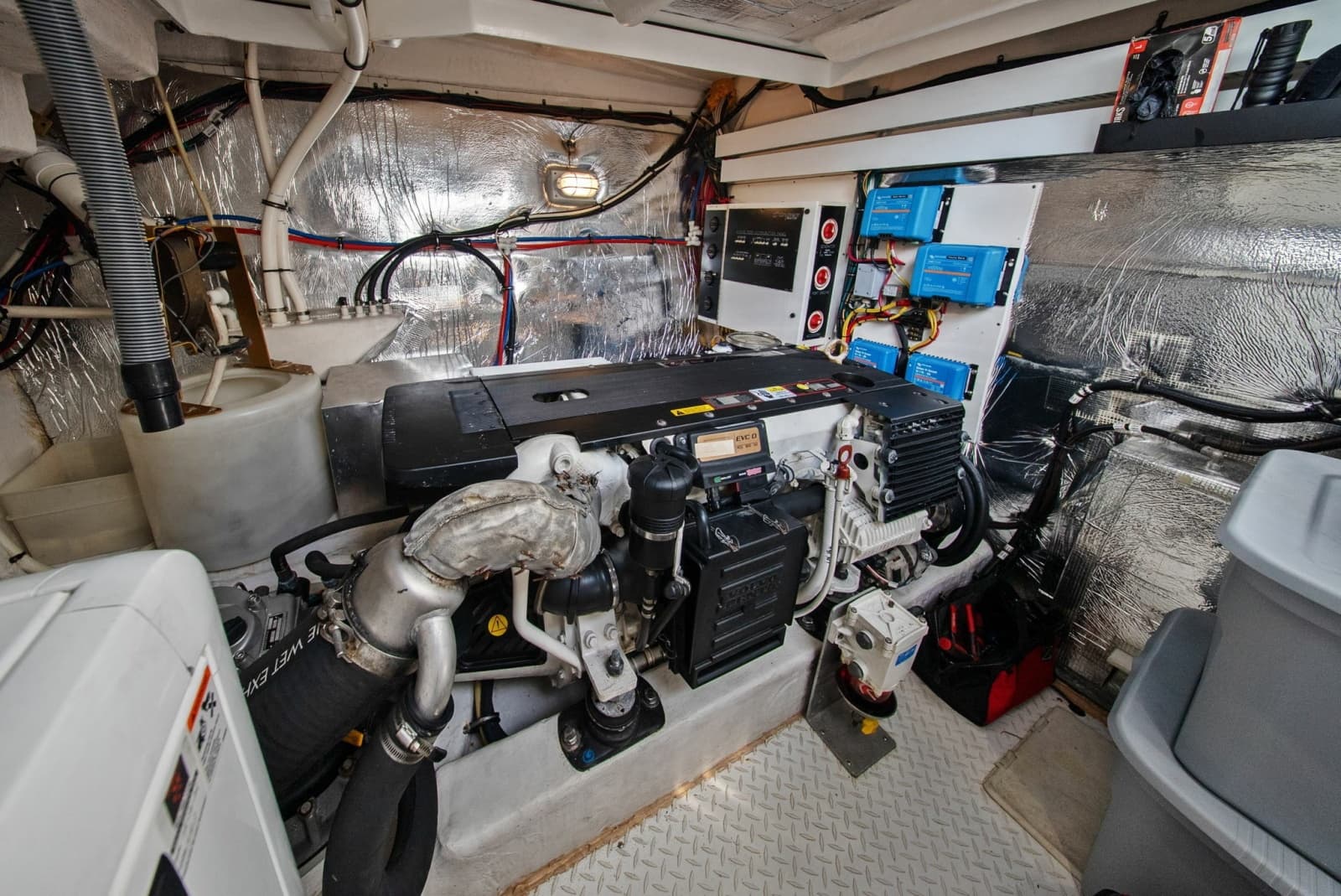 2014 Cruisers Yachts 48 Cantius - Photo 50