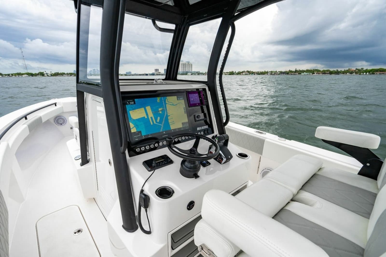 2027 Reef Runner 280 - Photo 28