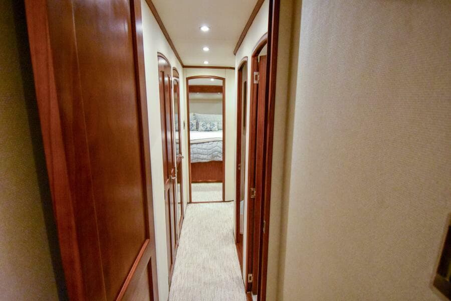 1991 Monterey 65 Convertible Custom Sportfish - Photo 23
