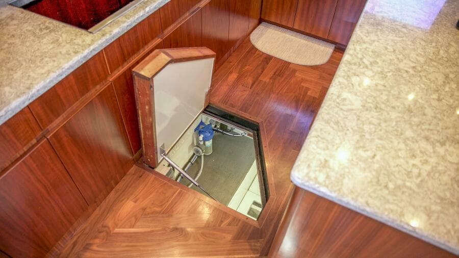 1991 Monterey 65 Convertible Custom Sportfish - Photo 25
