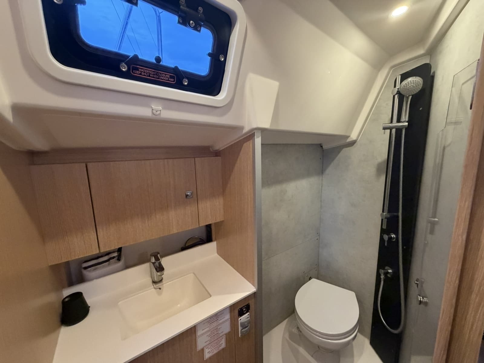 2022 Bavaria C38 - Photo 15