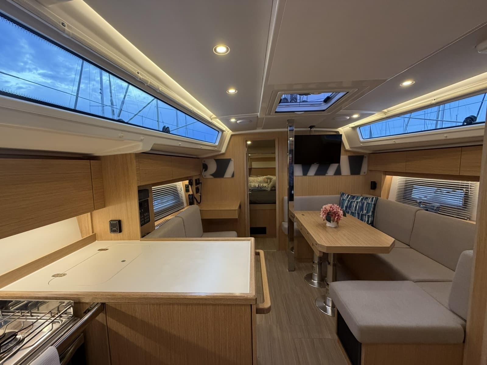 2022 Bavaria C38 - Photo 3