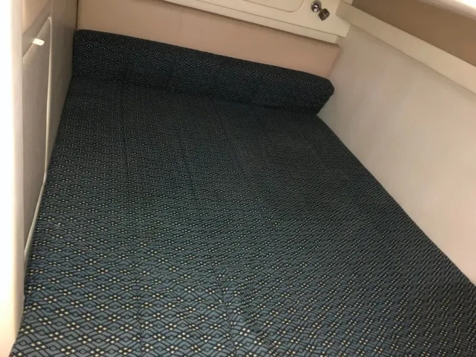 2006 Bayliner 325 - Photo 20