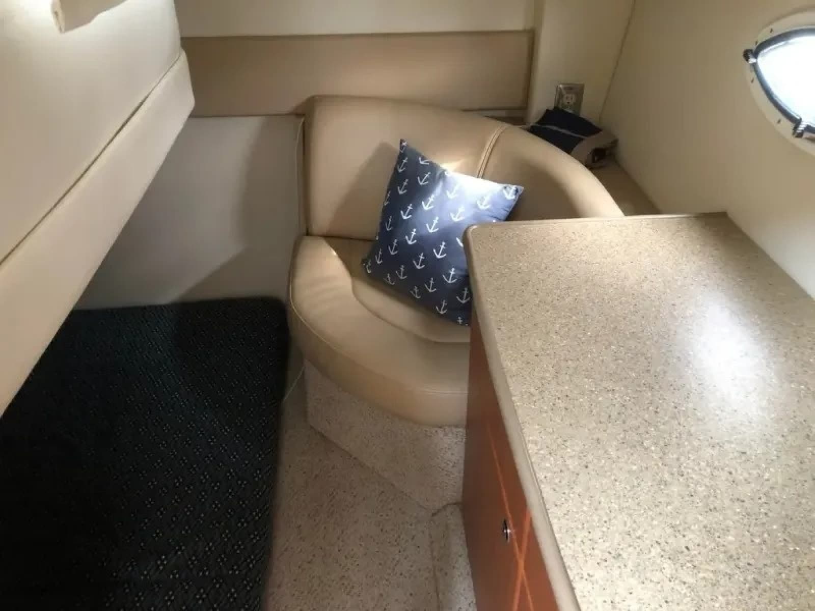 2006 Bayliner 325 - Photo 19