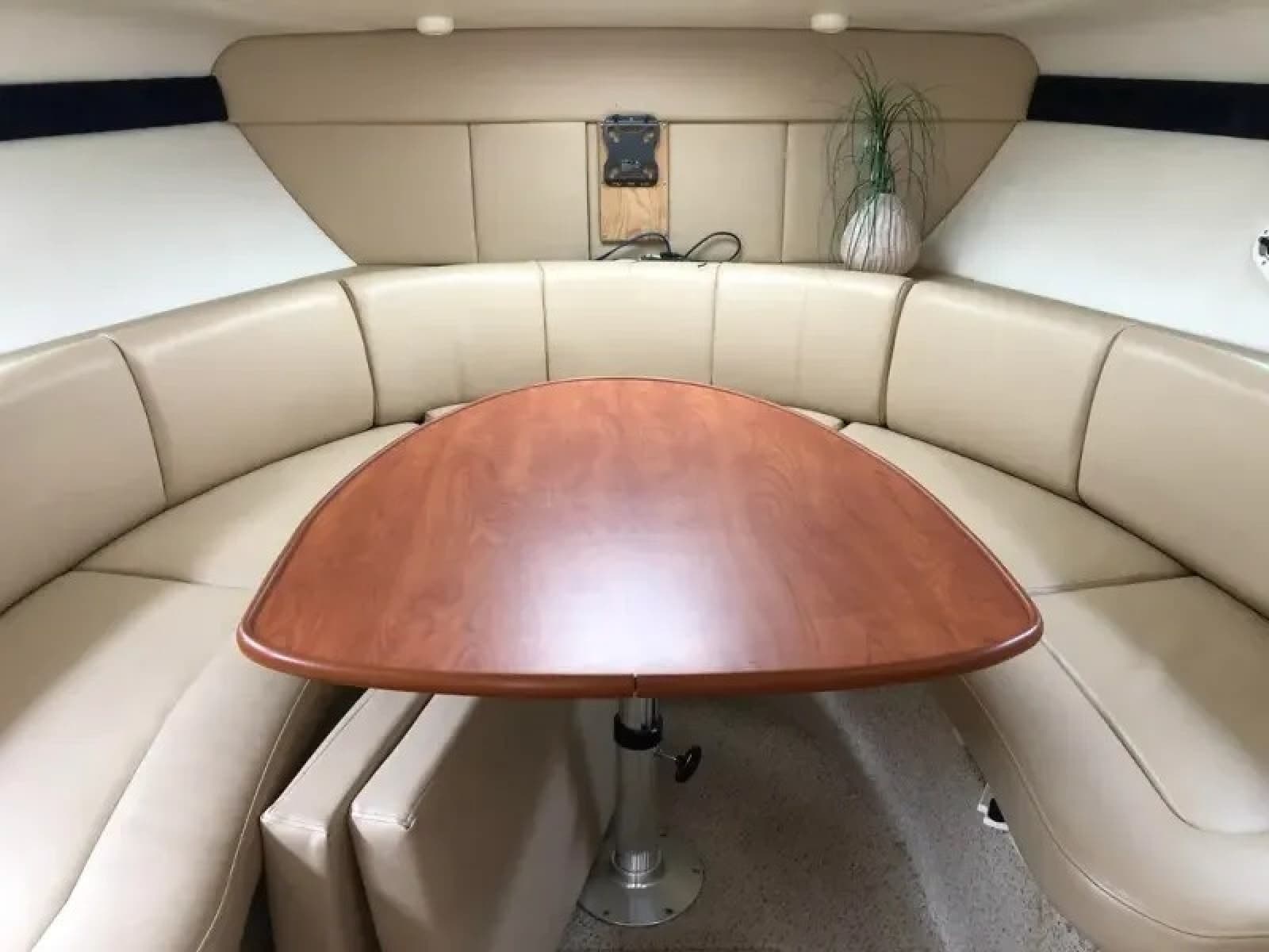 2006 Bayliner 325 - Photo 16
