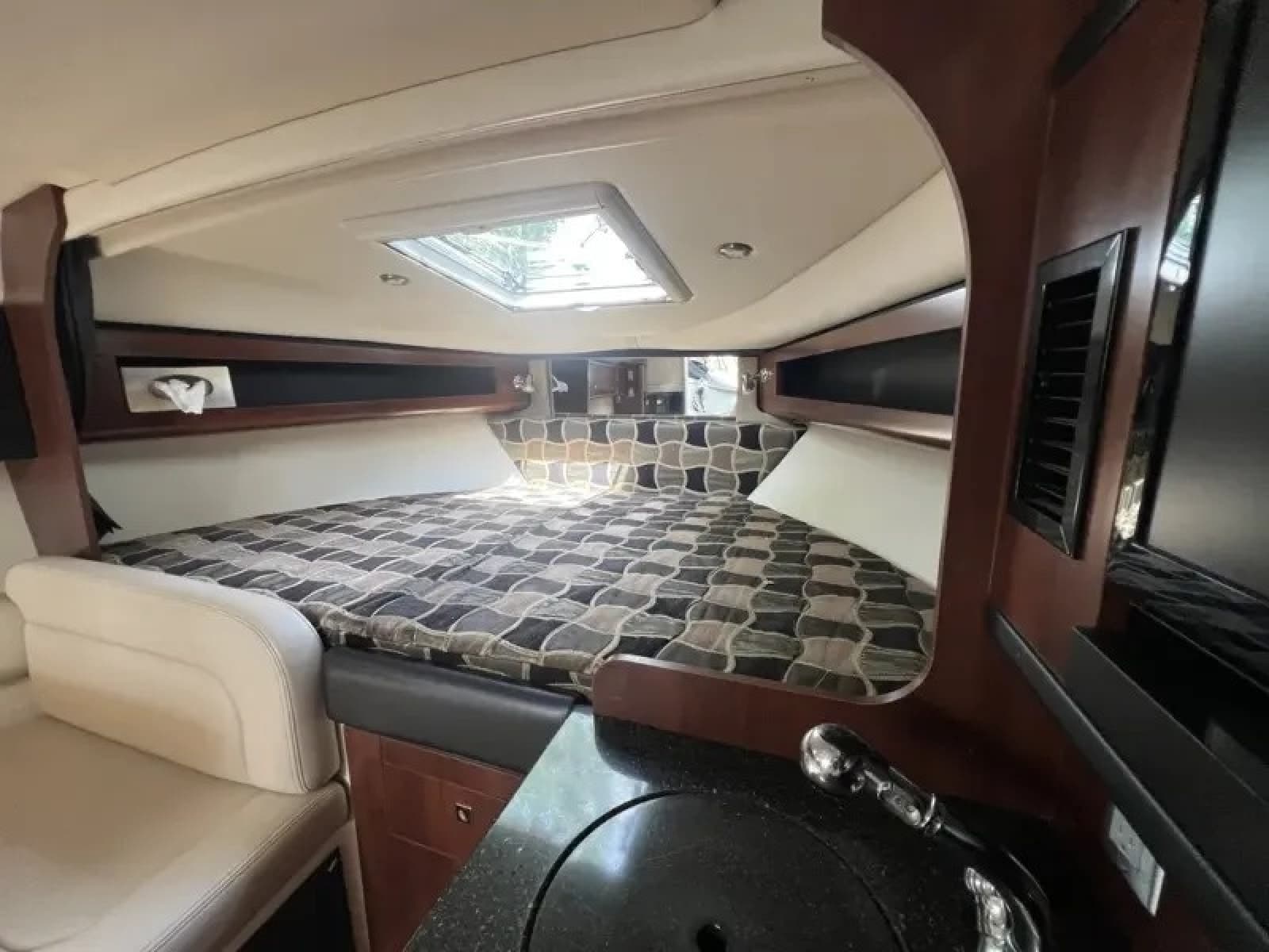 2013 Chaparral 290 Signature - Photo 19