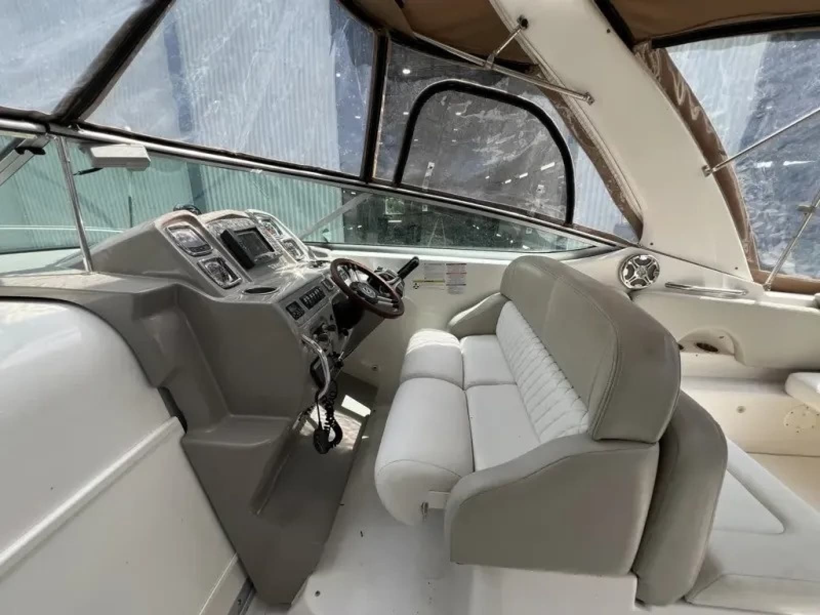 2013 Chaparral 290 Signature - Photo 12