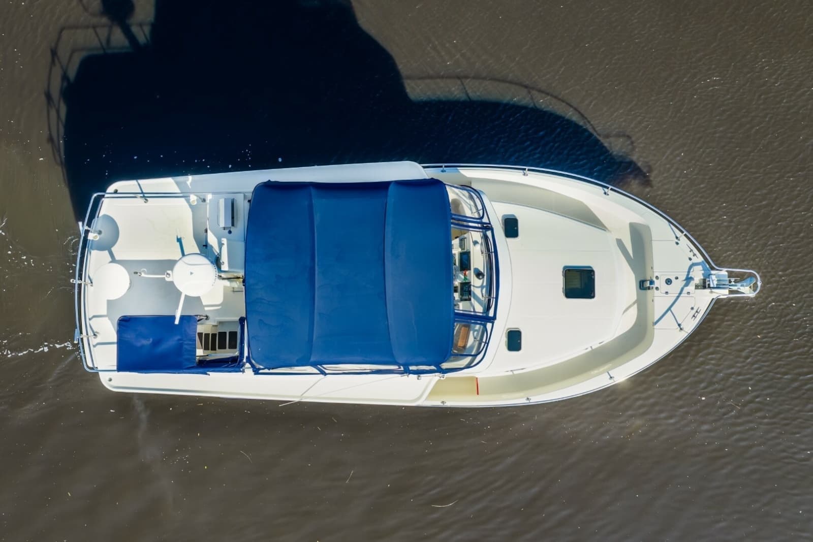 2009 Mainship Expedition 40 - Photo 12