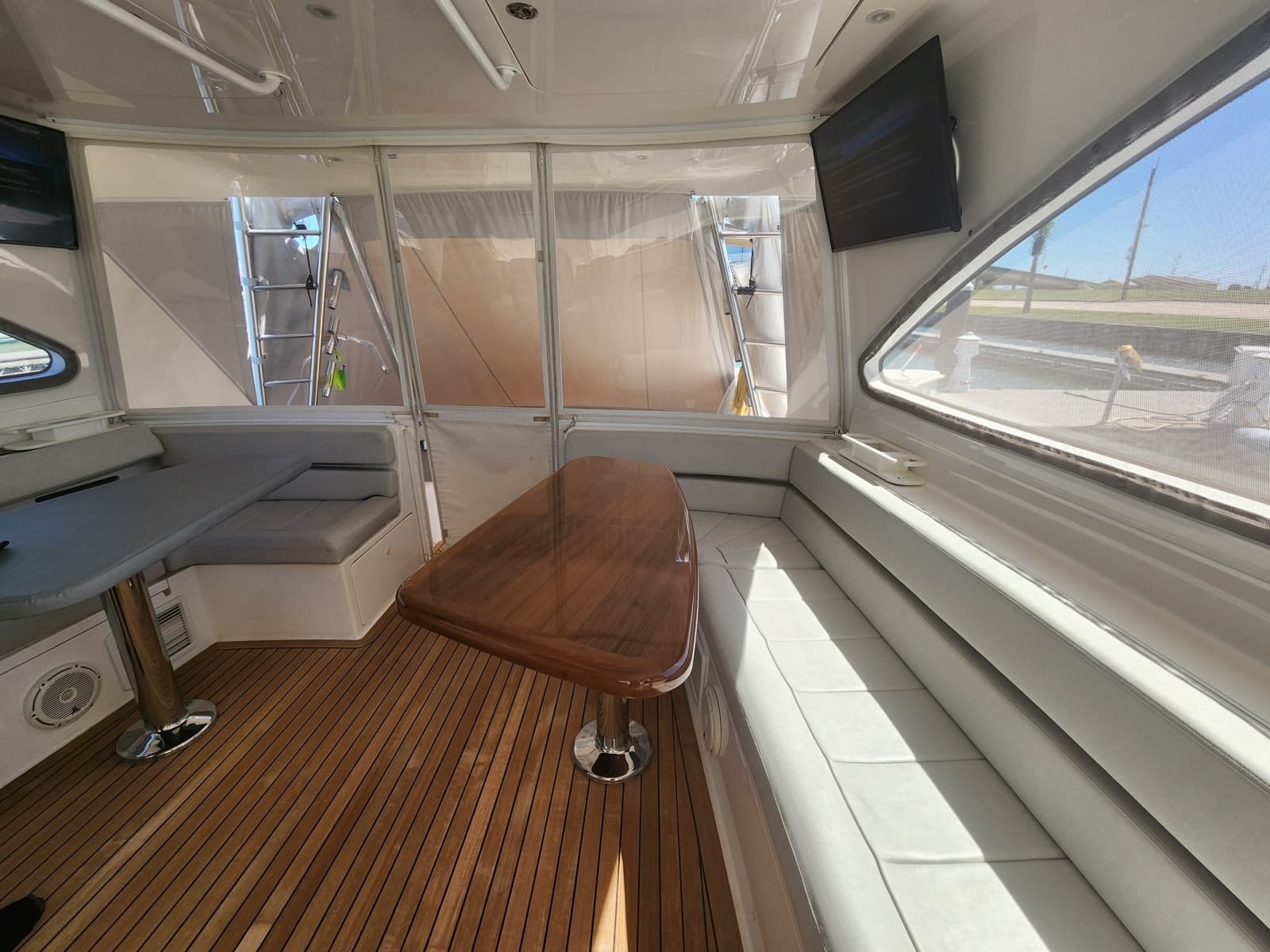 2018 Viking 48 Sport Tower - Photo 12