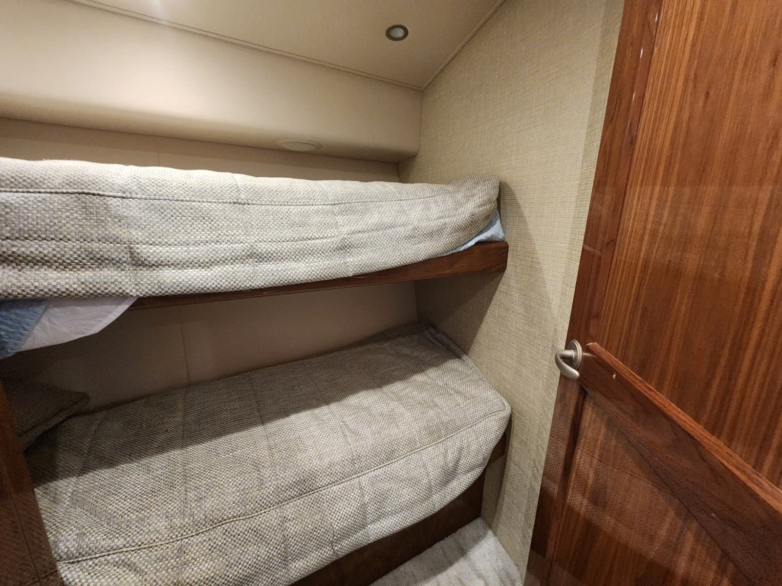 2018 Viking 48 Sport Tower - Photo 26