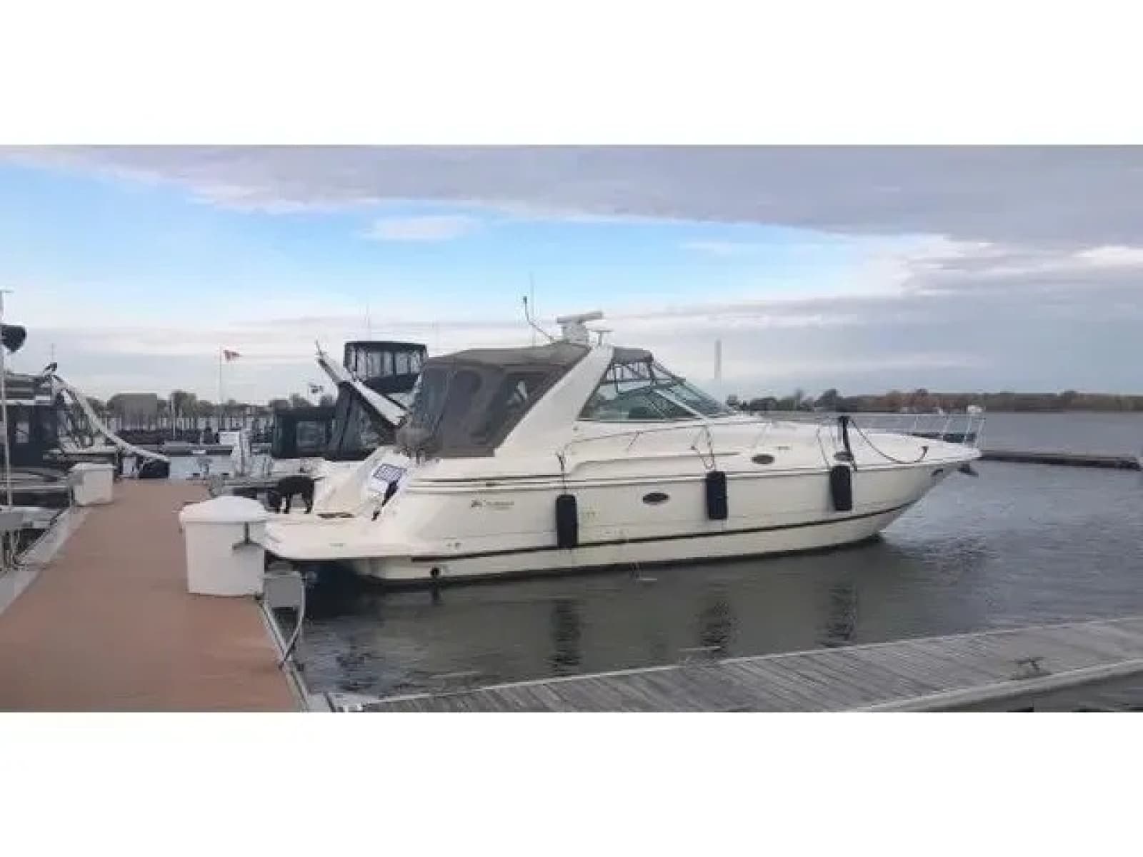 2002 Cruisers 3870 - Photo 1