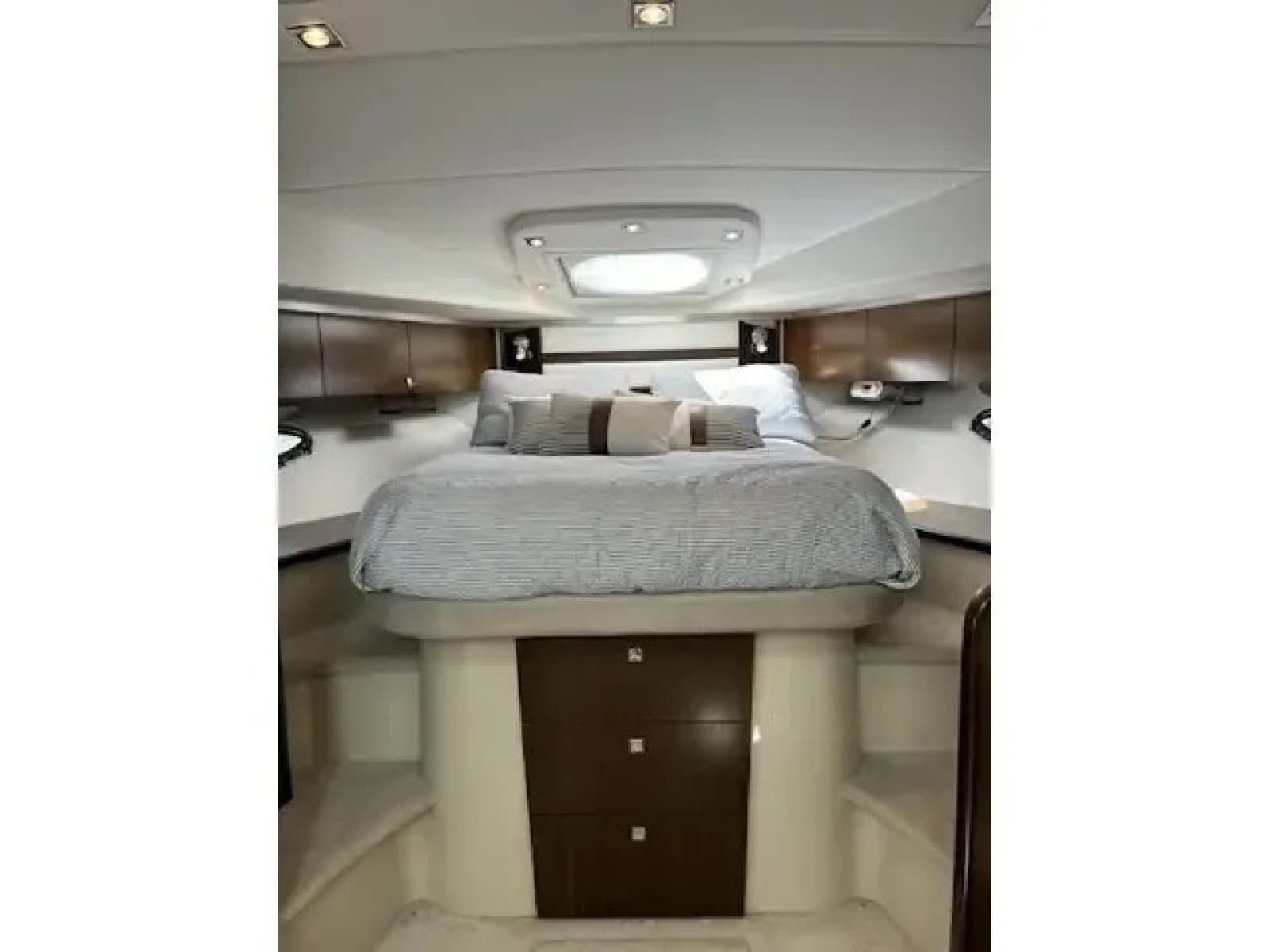 2011 Cruisers Sports Coupe 420 - Photo 34
