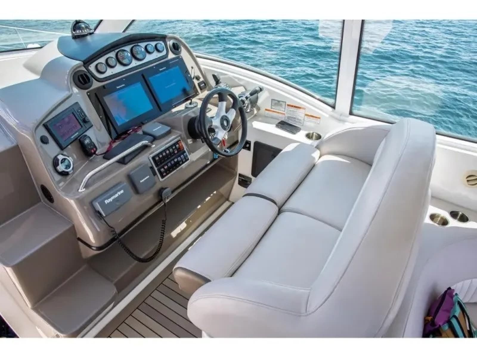 2011 Cruisers Sports Coupe 420 - Photo 14