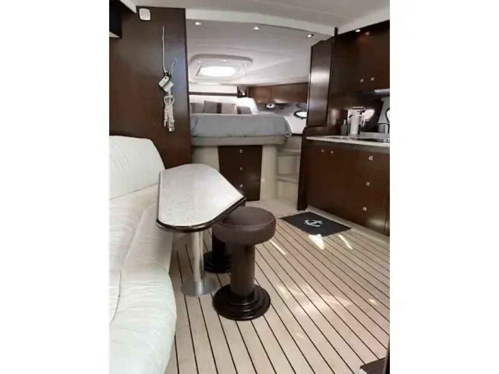 2011 Cruisers Sports Coupe 420 - Photo 31