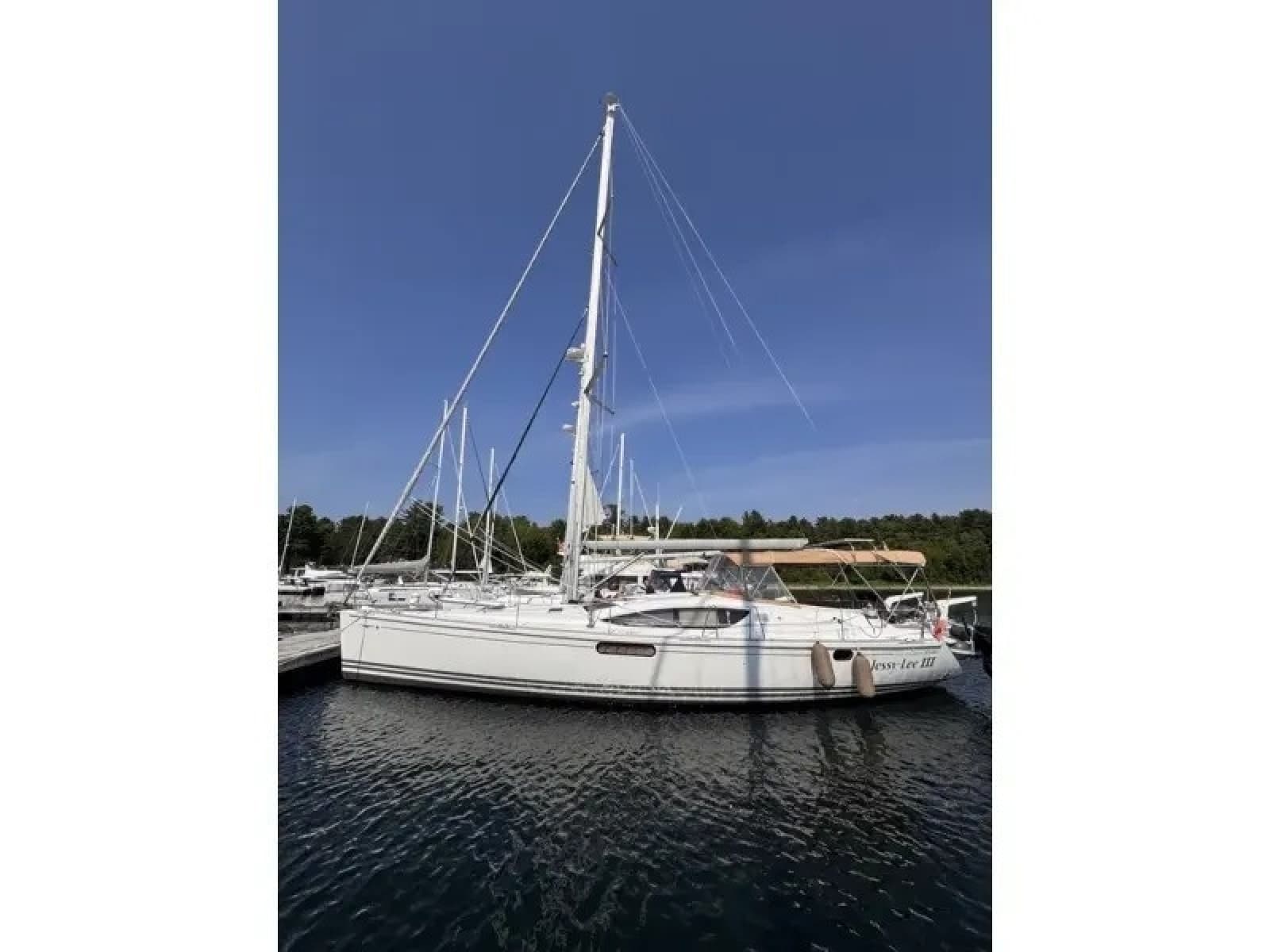 2011 Jeanneau 50 Deck Saloon - Photo 3