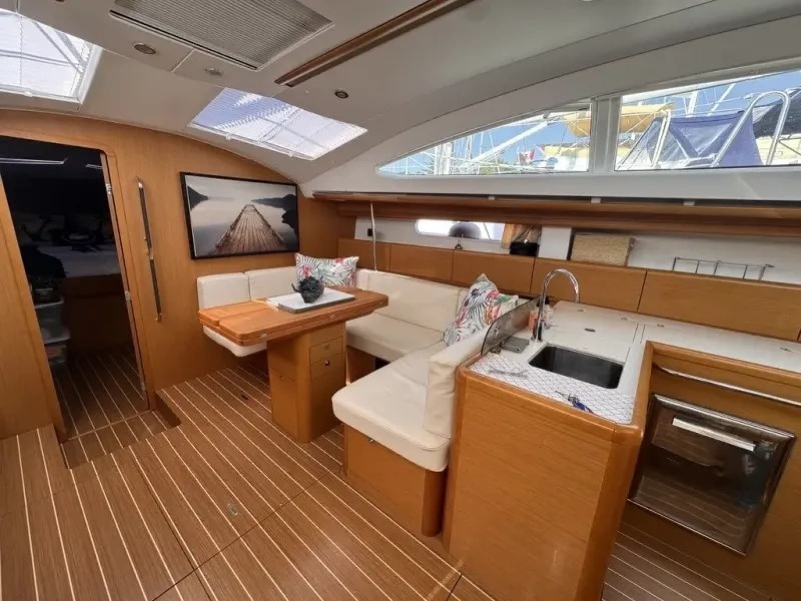 2011 Jeanneau 50 Deck Saloon - Photo 15