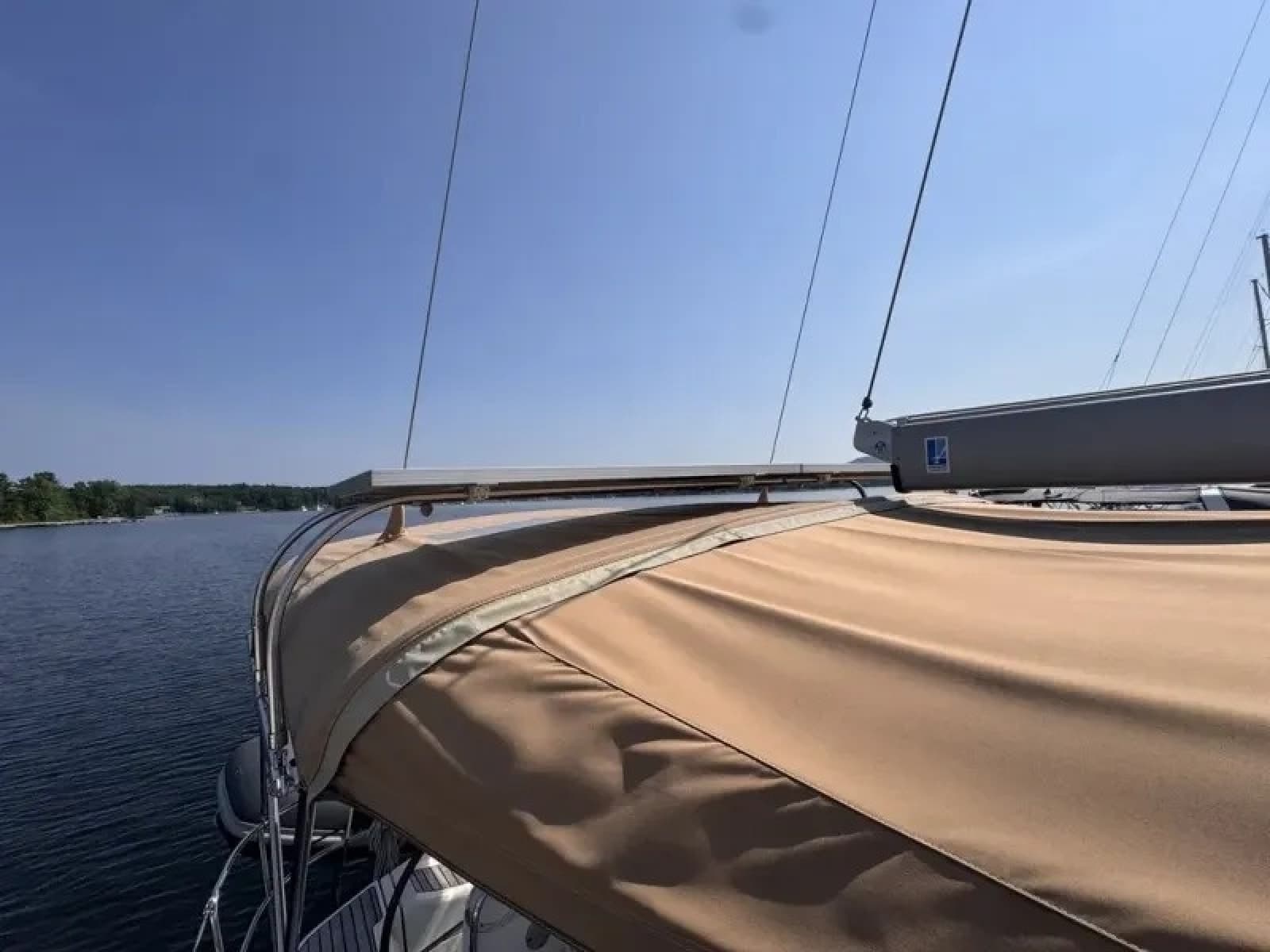 2011 Jeanneau 50 Deck Saloon - Photo 8