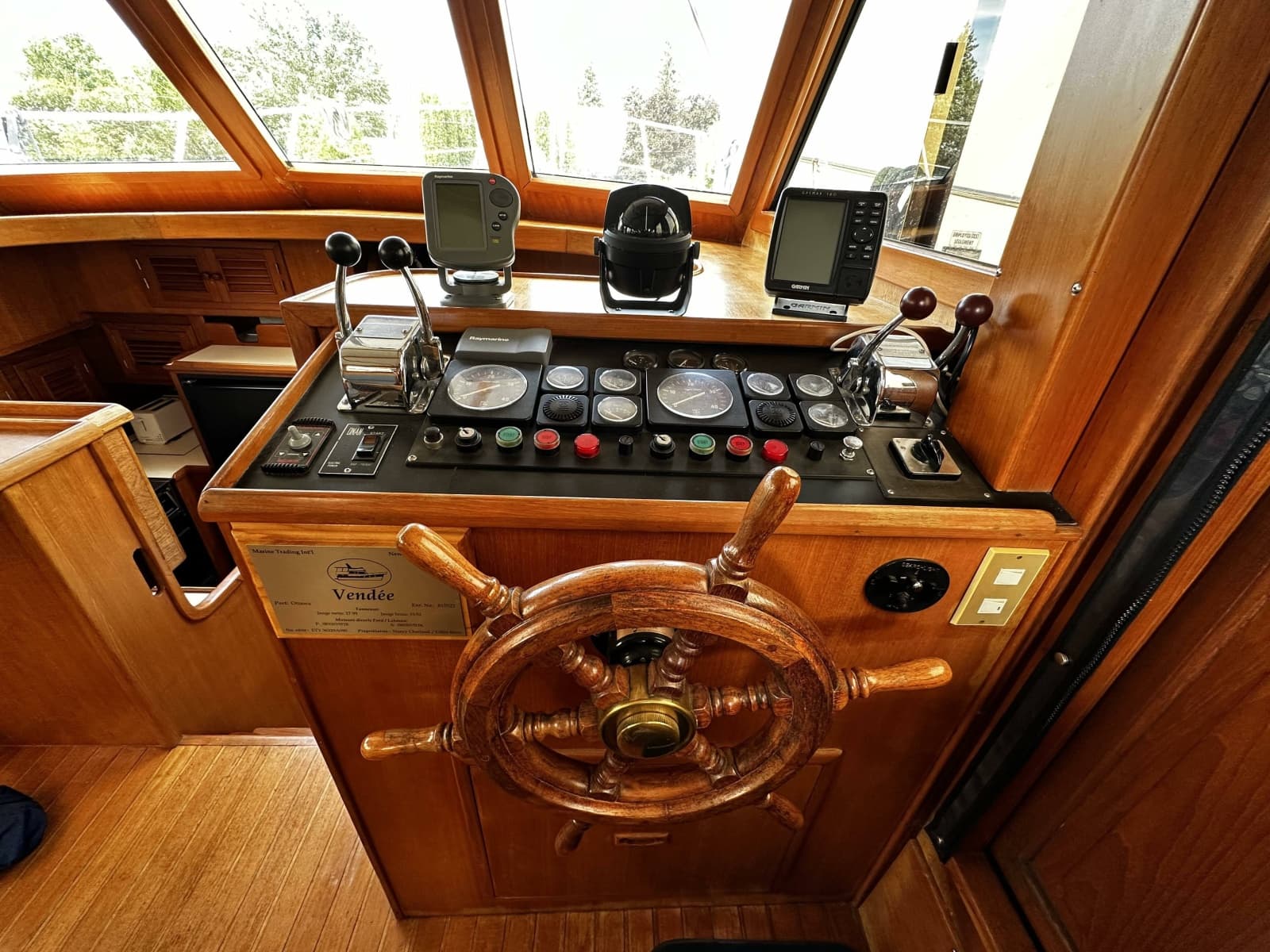 1990 Marine Trader  - Photo 18
