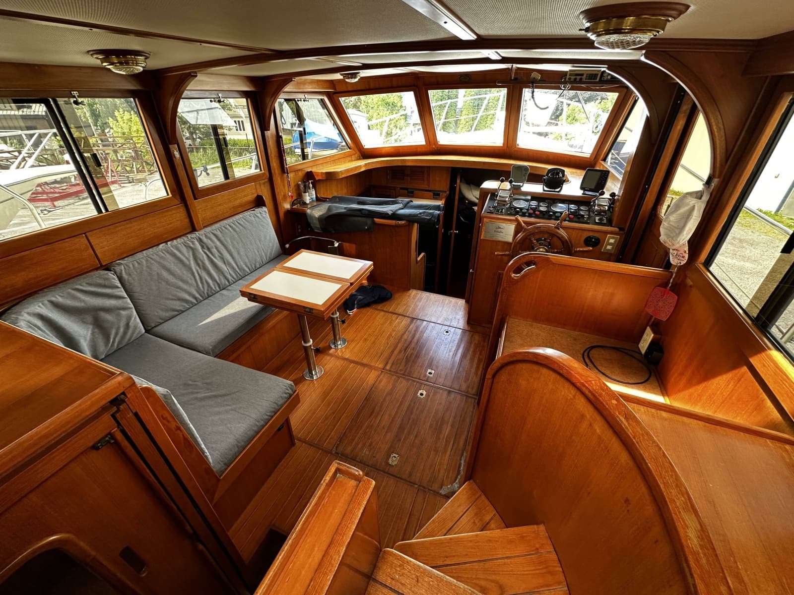 1990 Marine Trader  - Photo 28