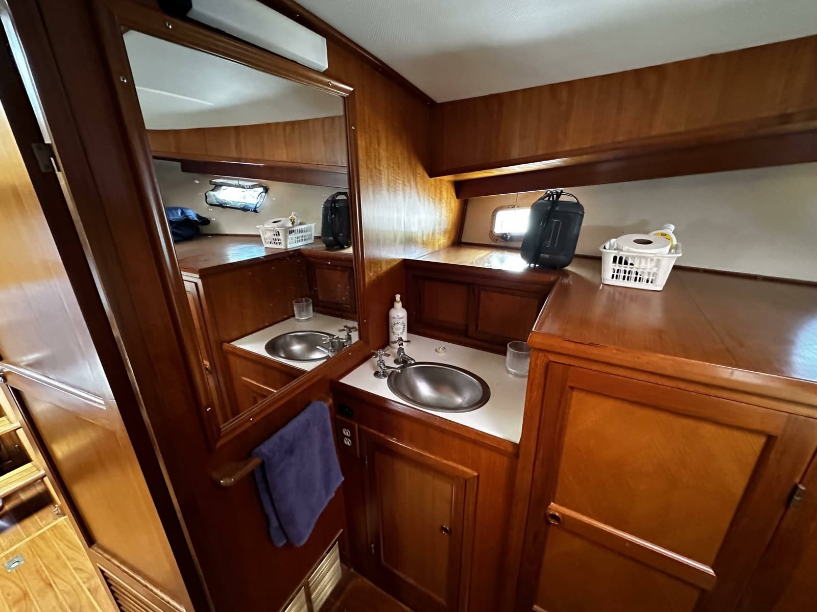 1990 Marine Trader  - Photo 38