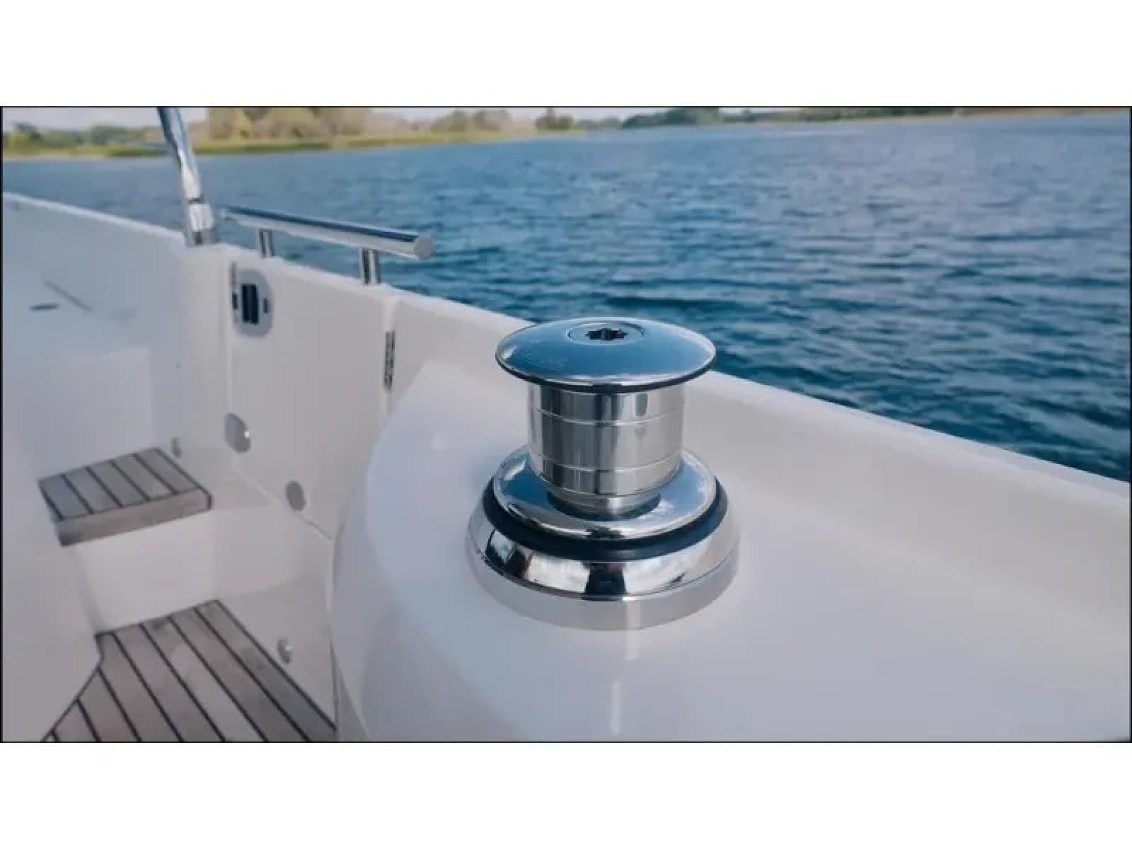 2018 Present Yachts 520S - Photo 14