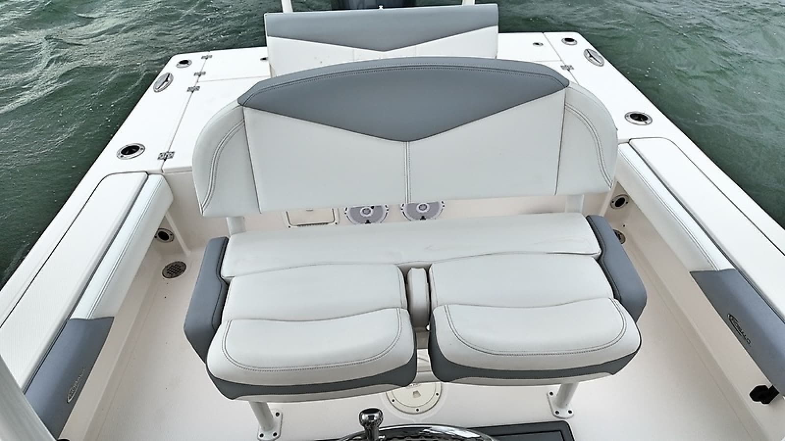 2021 Robalo 246 Cayman SD - Photo 32