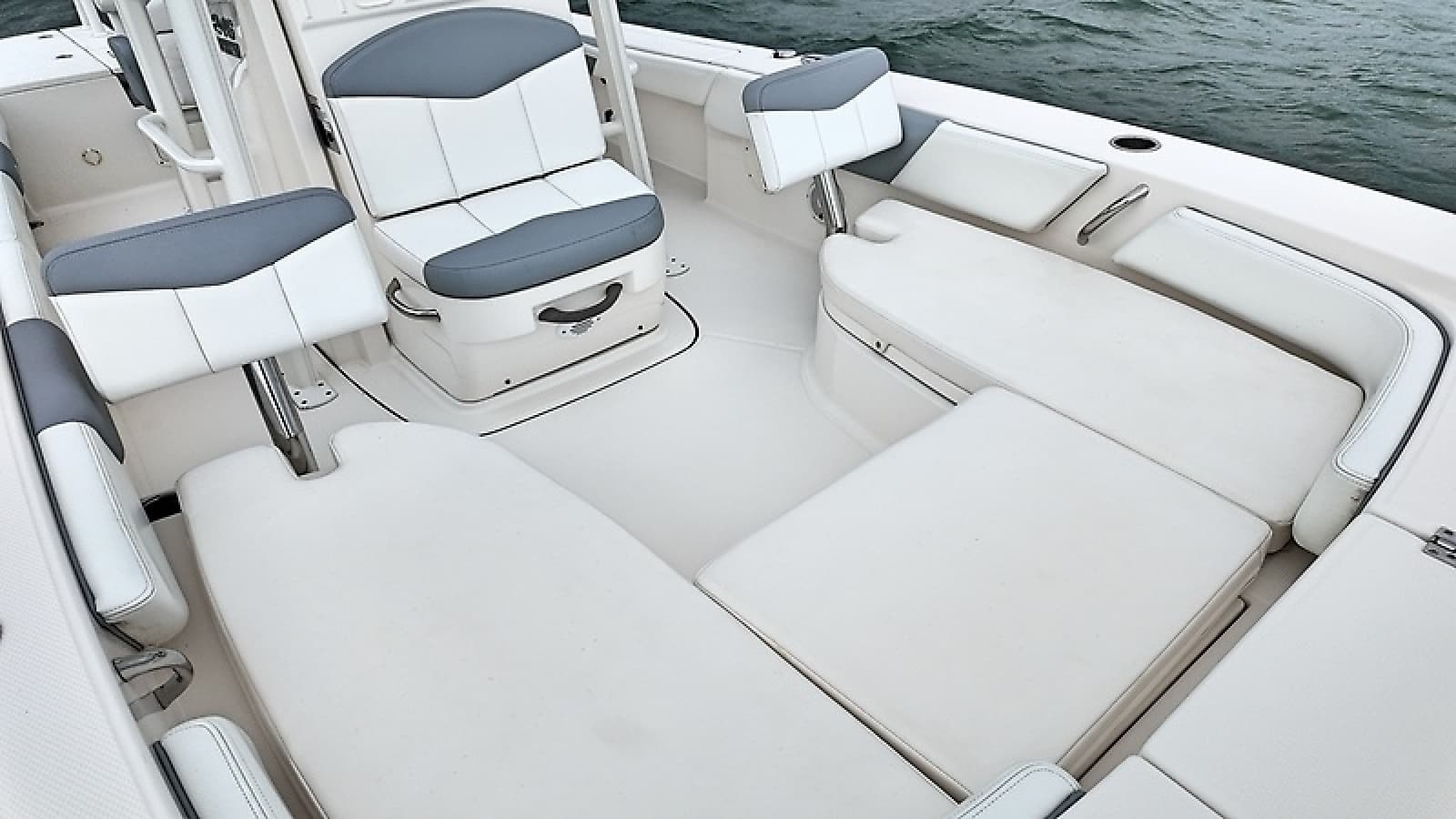 2021 Robalo 246 Cayman SD - Photo 22