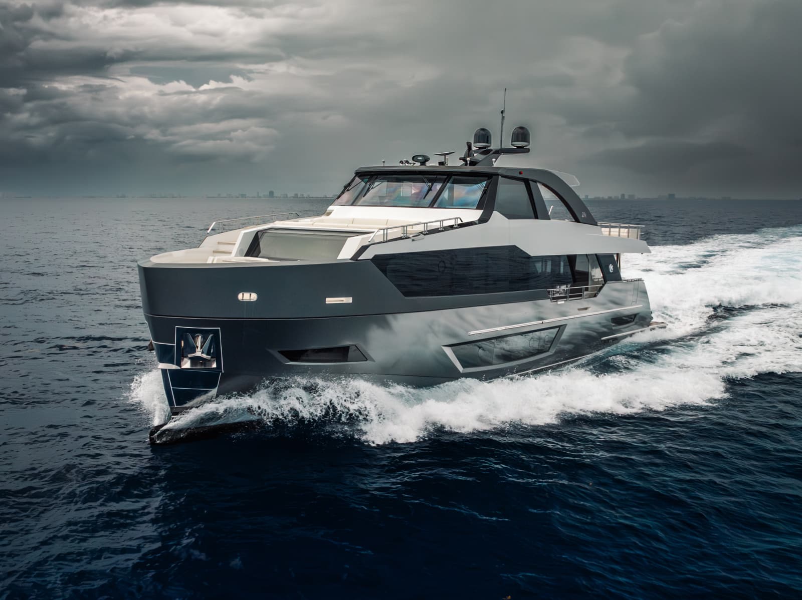 2023 Ocean Alexander 27R - Photo 2